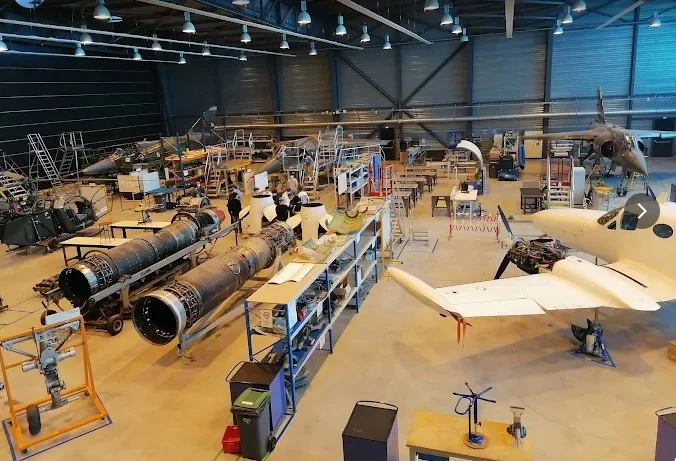 Un nouvel avion pour le lycée Roger Claustres
